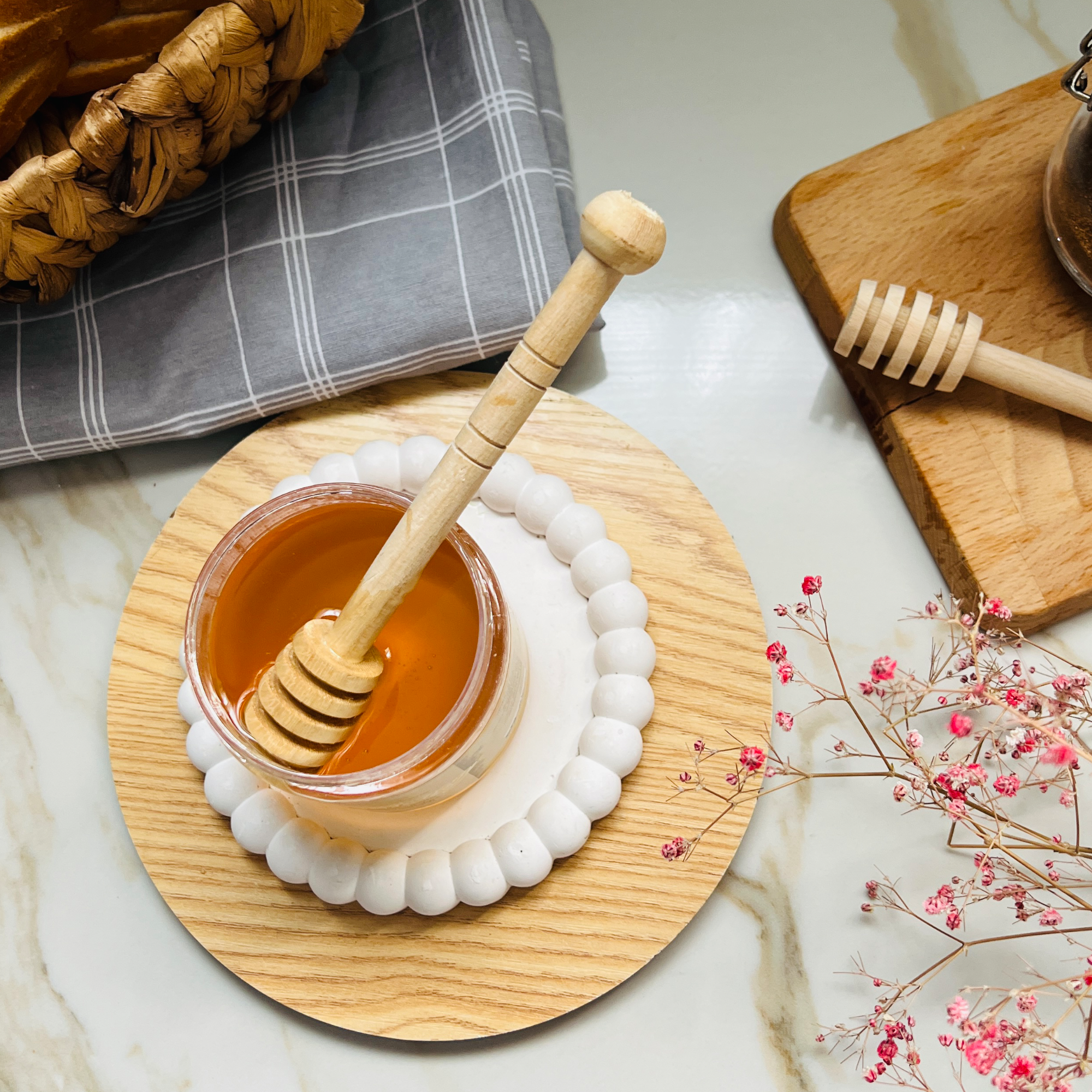 زيت زيتون بكر ممتاز ٥٠٠ مل زجاج + عسل شمر + عسل موالح